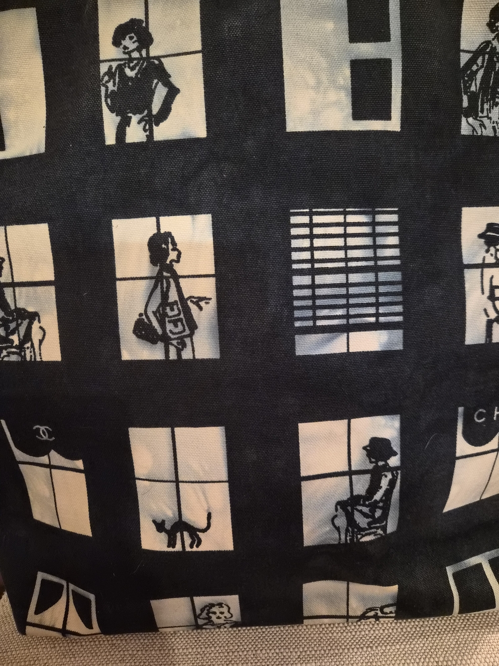 Chanel Vintage 2004 Window Silhouette Canvas Tote Bag Graphic Paris Print - Picture 4 of 16